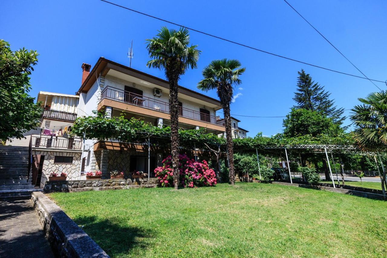 Rooms Sanja, Lovran - Opatija Buitenkant foto